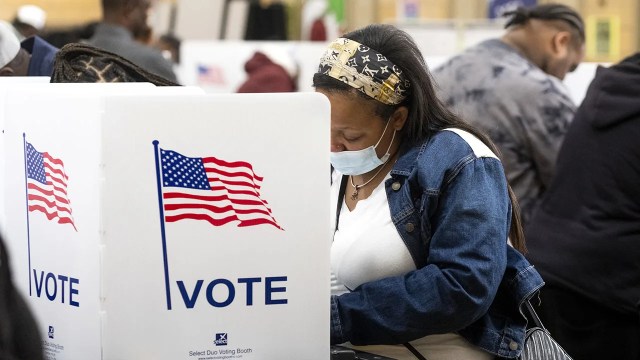 A voter casts a ballot at a polling station in Detroit on Election Day 2022. (Matthew Hatcher/SOPA Images/LightRocket via Getty Images)