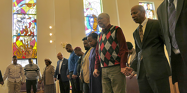 Black men less religious than black women, but more religious than white  women, men | Pew Research Center