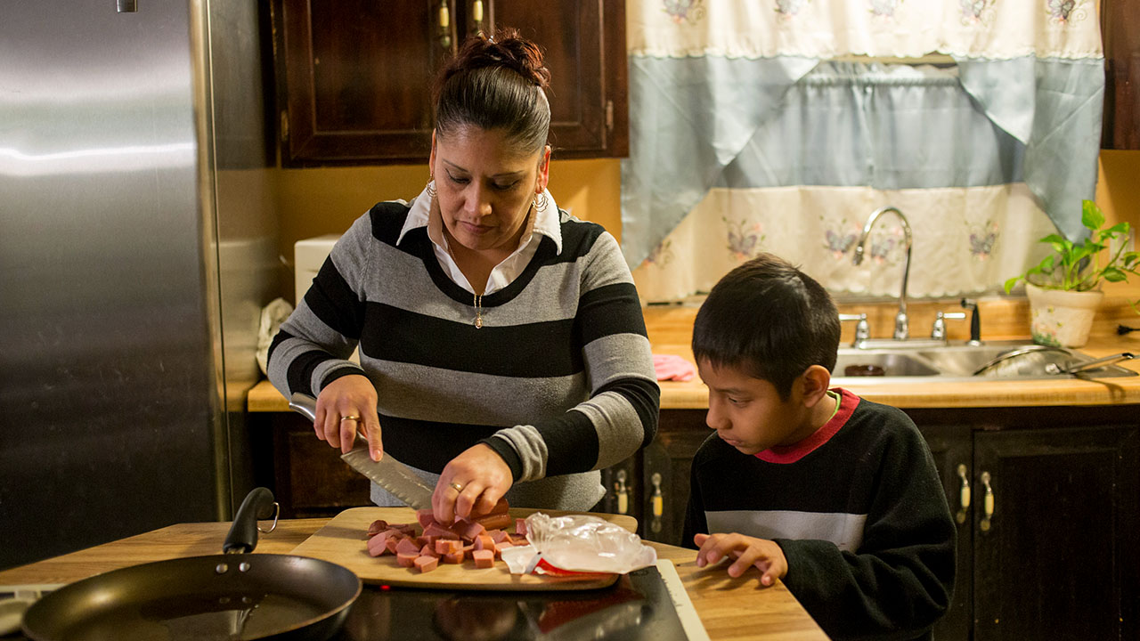 Women do more cooking, grocery shopping than men among