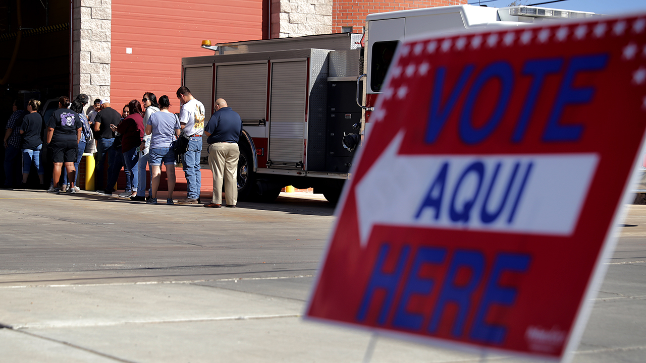 Voters line up outside a polling place in El Paso, Texas, in 2018. (Chip Somodevilla/Getty Images)