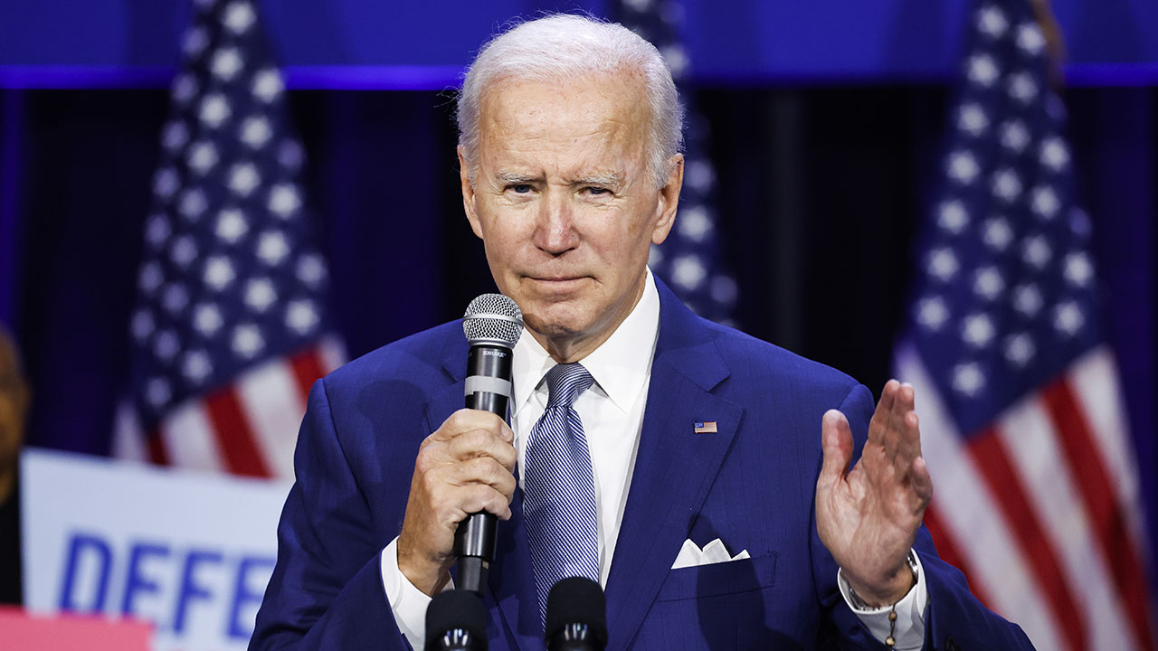 Biden approval rating matches Trump's at start of midterms, lower than other recent presidents | Pew Research Center