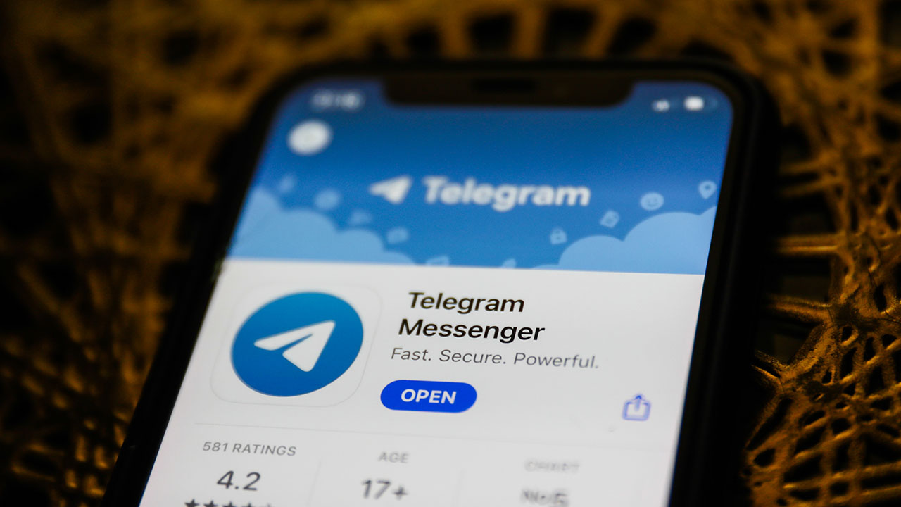 Telegram, Software