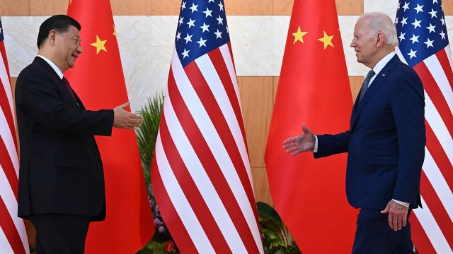 Chinese President Xi Jinping and U.S. President Joe Biden meet at the G20 leaders’ summit in Nusa Dua, Indonesia, in November 2022. (Saul Loeb/AFP via Getty Images)