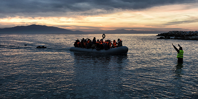 Featured-Image-–-Refugee-Boat