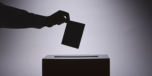 FT_18.03.27_USEuropeanForeignPolicyExperts_feature