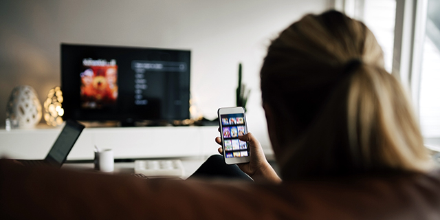 FT_18.05.02_GivingUpTV-feature