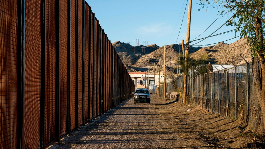 FT_19.01.10_ShutdownRoundup_feature