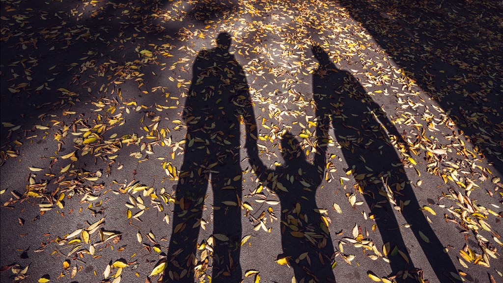 White evangelicals more likely than other Christians to say people should prioritize marriage, procreation