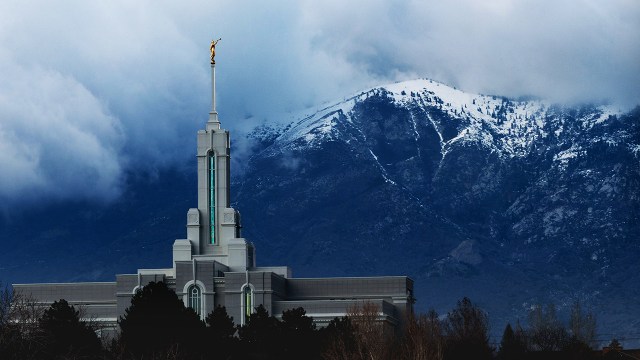 The Mount Timpanogos Utah Temple in American Fork, Utah. (Ryan Houston via Getty Images)